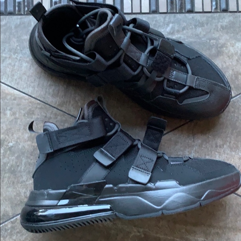 Nike Air Edge 270 Mens black/black-anthracite - Picture 14 of 16